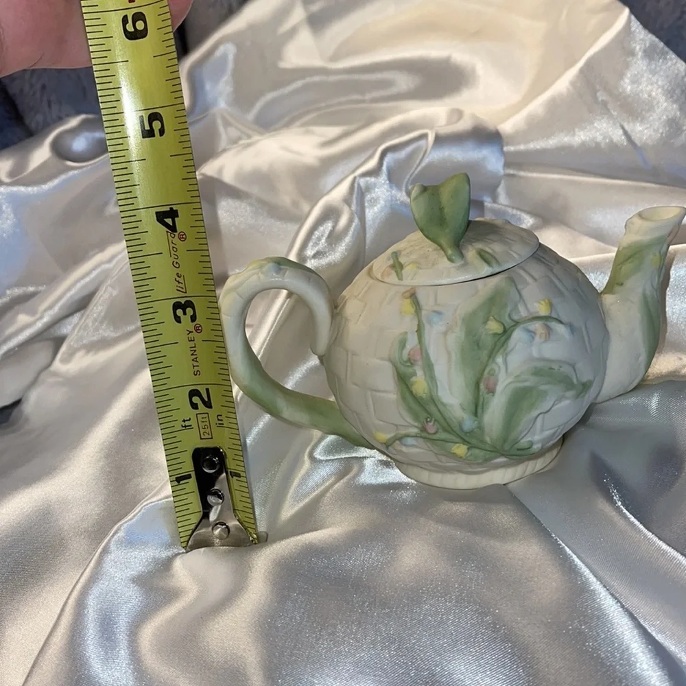 Small Ceramic Teapot White Basket Weave Design with pastel Leaves and flowers